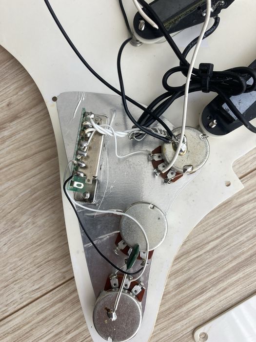 Датчики на Fender /Squier SSS