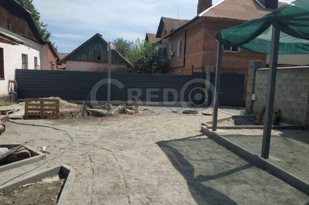 Продаж окремої частини будинку район пл. Артема, вул. Упіта