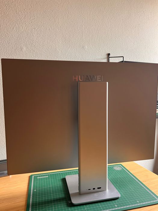 Monitor HUAWEI Mateview 28.2'' 4K (avariado)