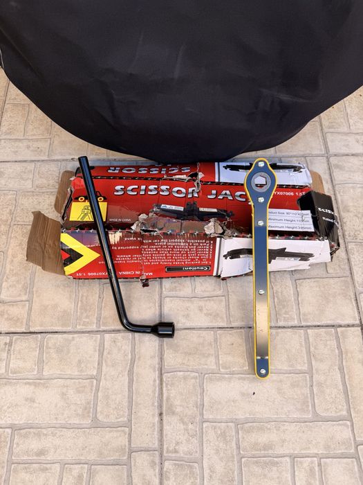 Kit Roda Suplente 17” MINI / BMW 5x112 66,6 + Macaco – Como Novo