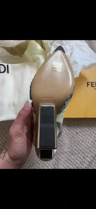 Sapatos Fendi First Originais - Silver Sequin (Novos com Caixa)