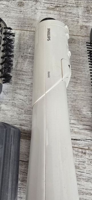 Фен-щітка Philips BHA710/00