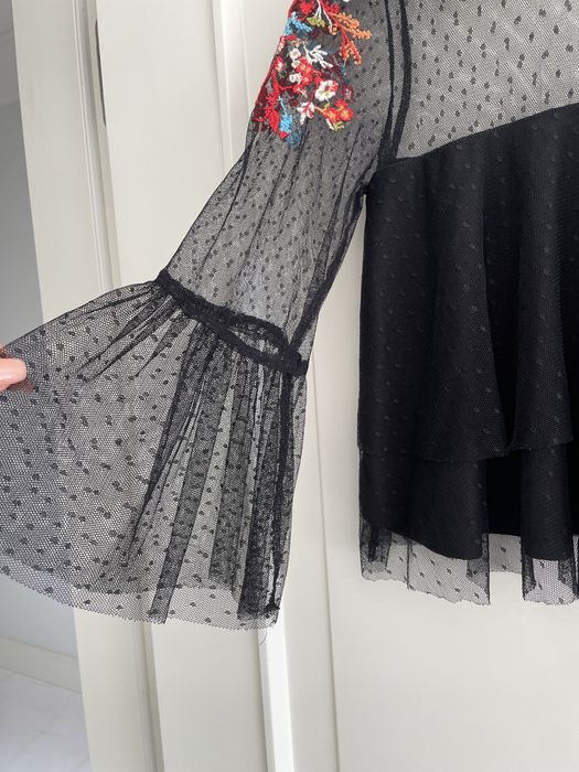 Bluzka siateczkowa damska czarna bershka elegancka