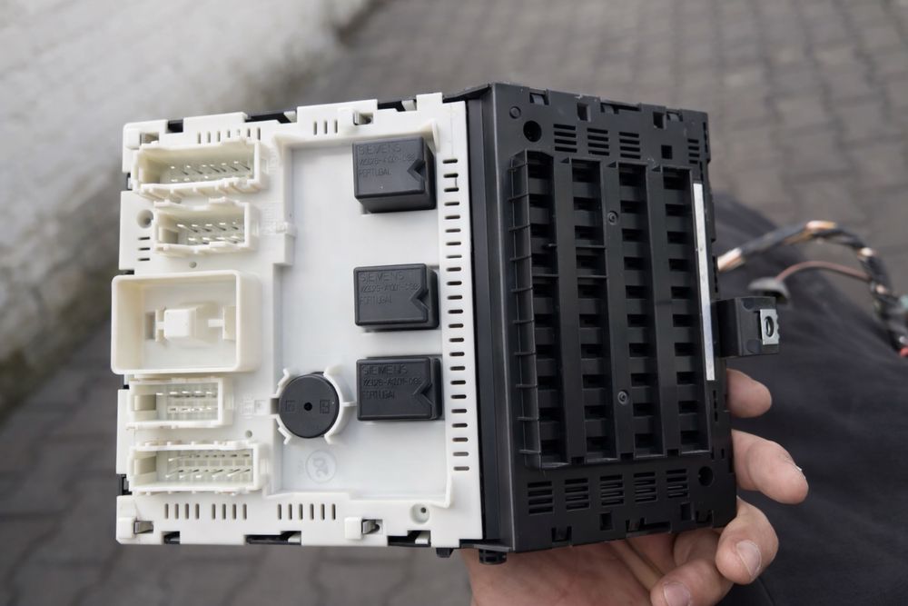 Блок комфорту / BCM Siemens Renault Megane 1 (1998)