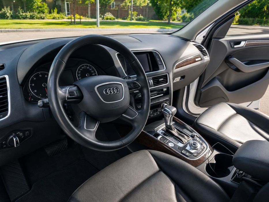 Audi Q5 2013 VIN WA1LFAFP8DA056073 фото оголошення 5 з 5