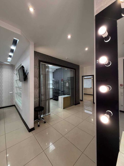 Ідеальне приміщення на оренду. Фасад.