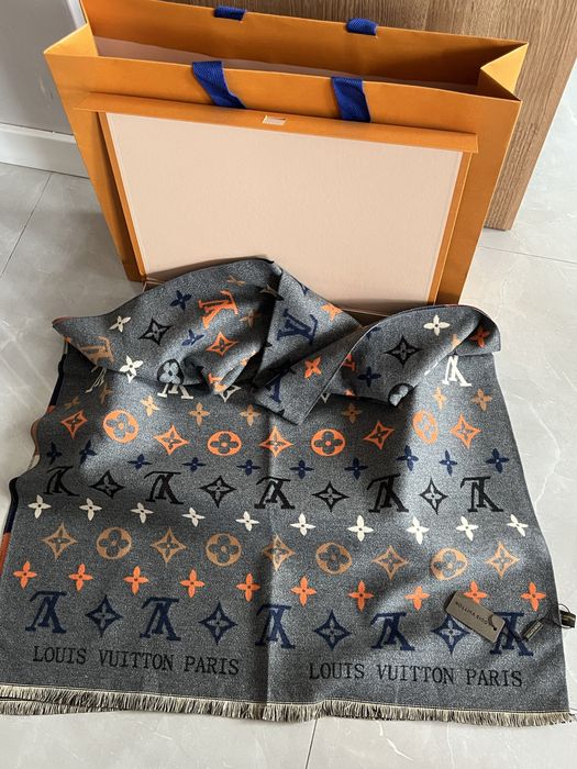 Szal Louis Vuitton idealny na prezent Nowy