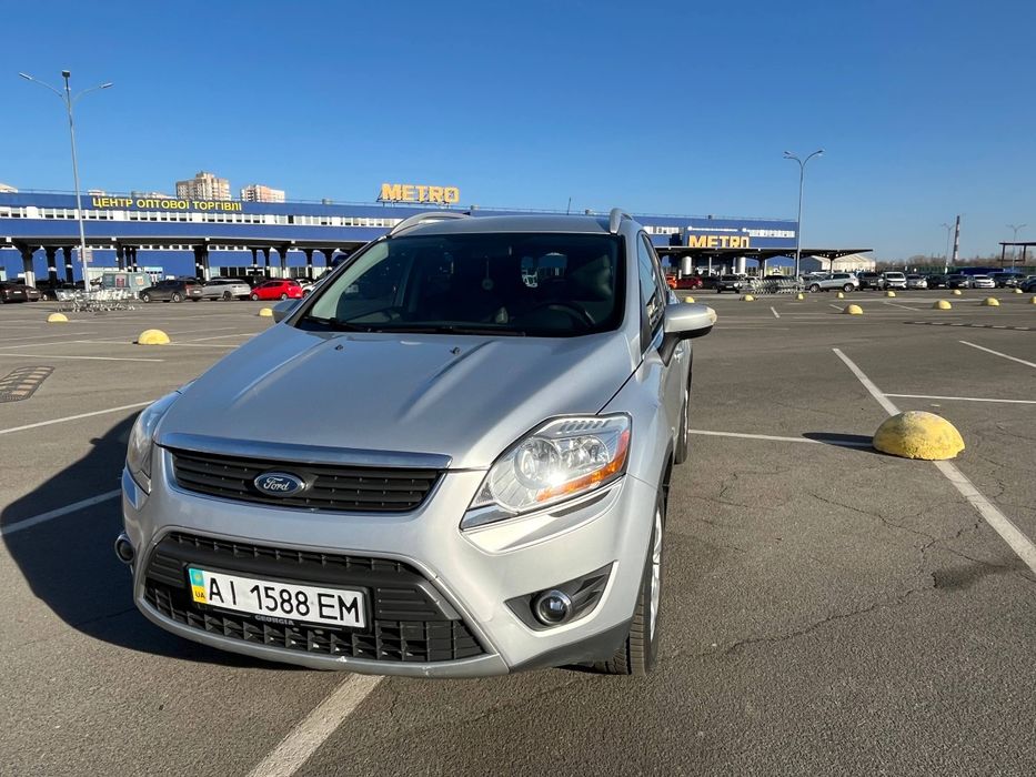 ford kuga 2011 року