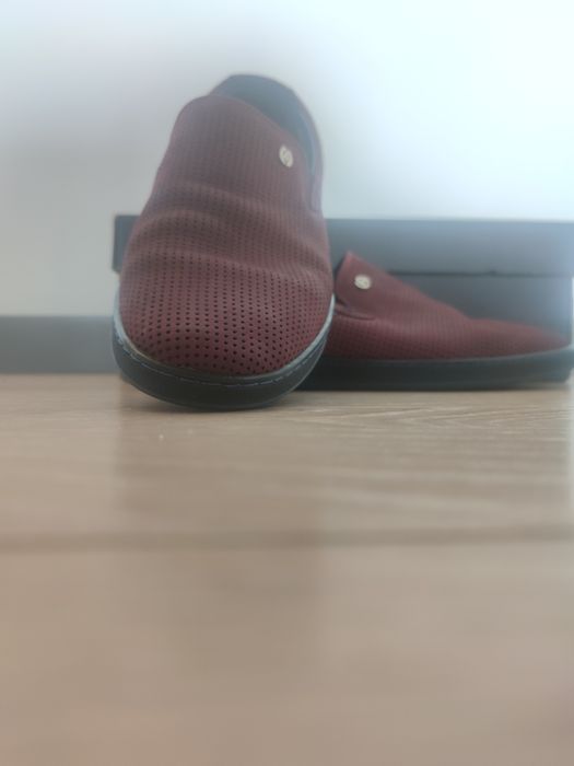Чоловіче взуття Estro