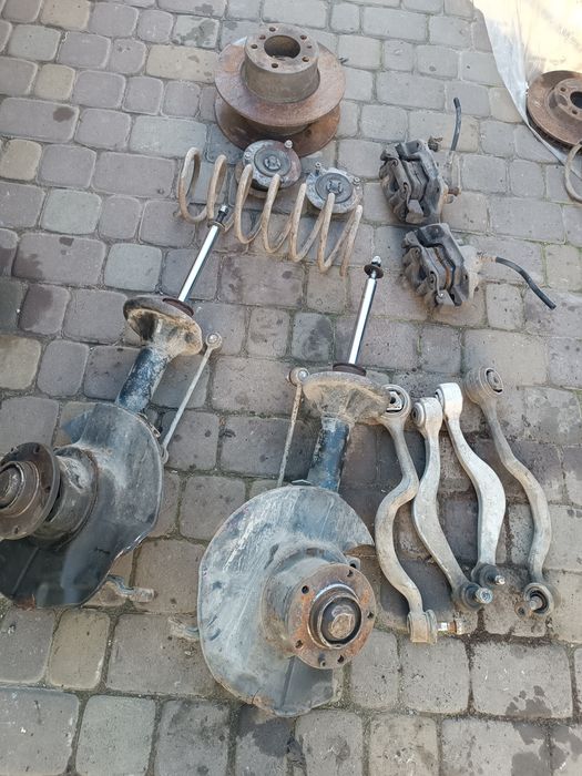 Стойки БМВ е34 BMW E34 амортизатори