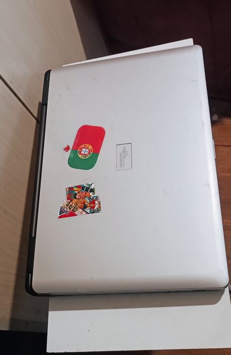 portátil Fujitsu Siemens Amilo M3438G