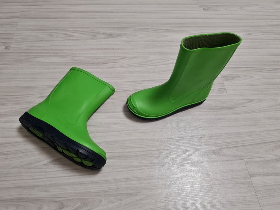 Резиновые сапоги, резиновые сапожки