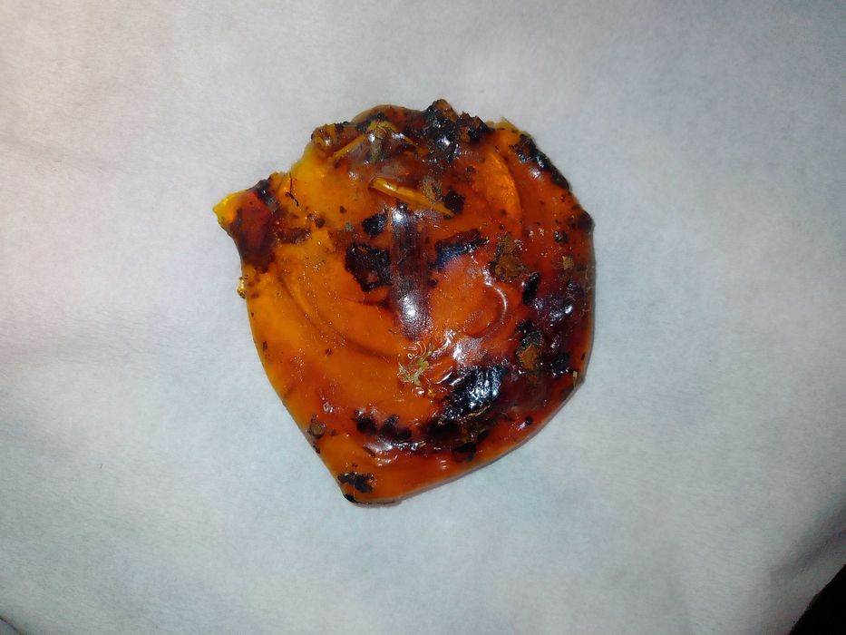 Продам янтарь молодой, копаль