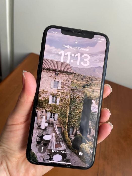 Продам iPhone X (чудовий стан)