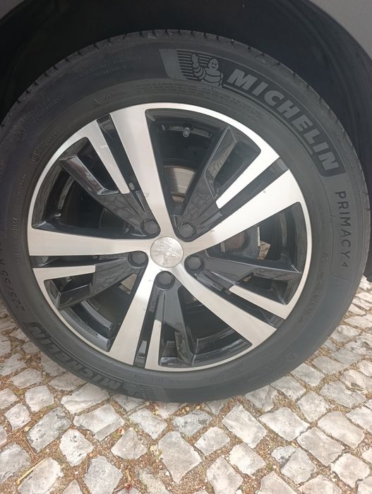 Peugeot 5008 GT a Gasolina – 7 Lugares – Full Extras – 28.000 km