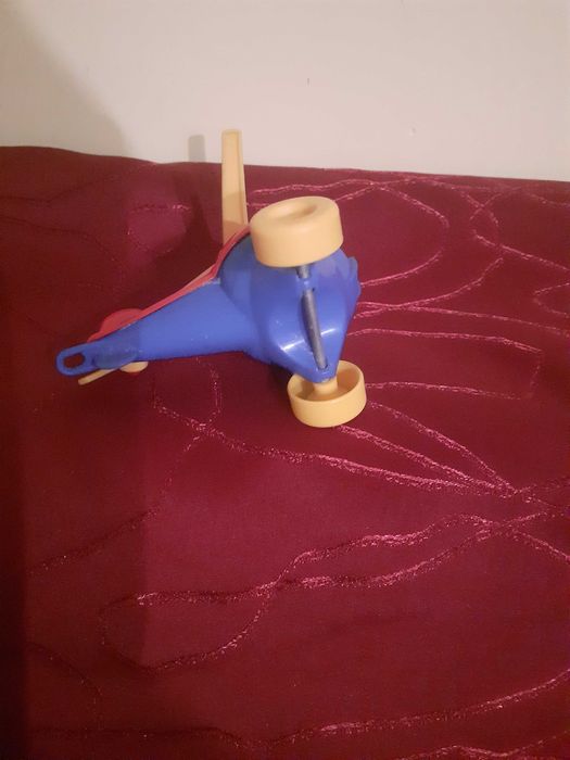 Продам іграшку для дитини вертоліт