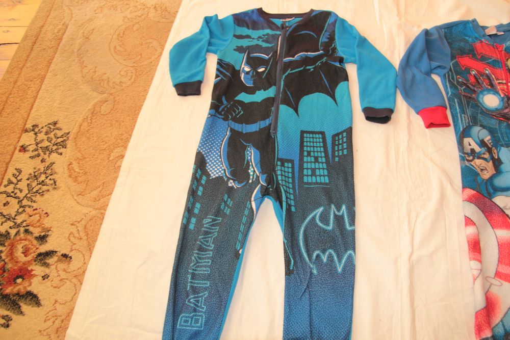 Piżama - kombinezon - strój - roz.7-8 lat - BATMAN