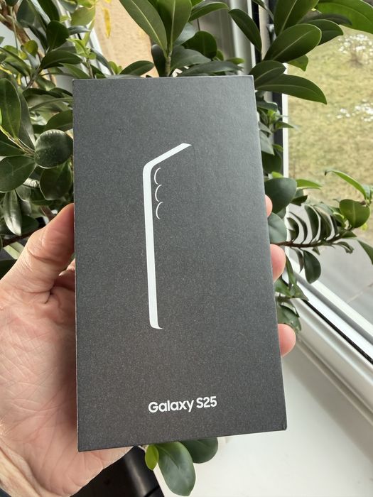 Telefon Samsung Galaxy S25 12/256 GB Miętowy/Mint