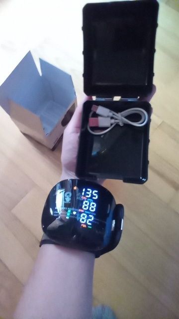 Продам полностью автоматический тонометр