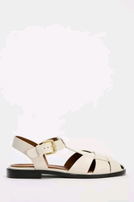 Босоножки ZARA 42 размер, новые.