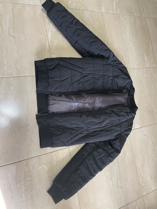 Бомбер - куртка - вітровка