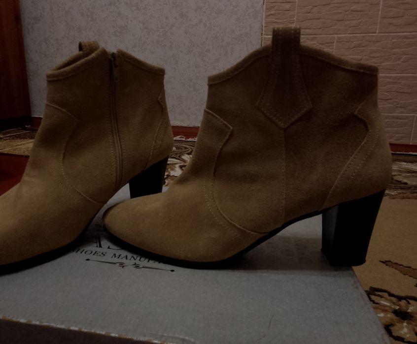 Козаки ботильйони