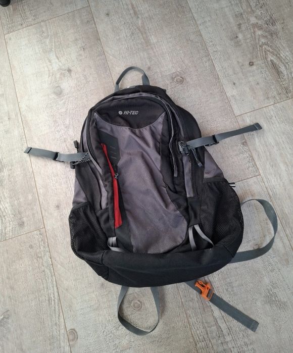 Szary plecak Hi-Tec turystyczny