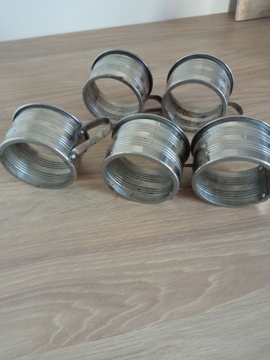 11 szt. koszyczki-uchwyty do szklanek-ze stali PRL