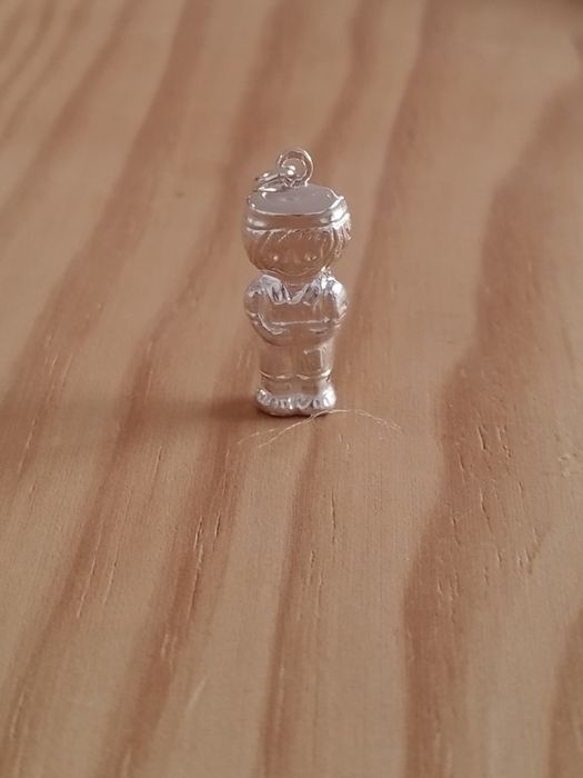 Medalha menino em prata 925
