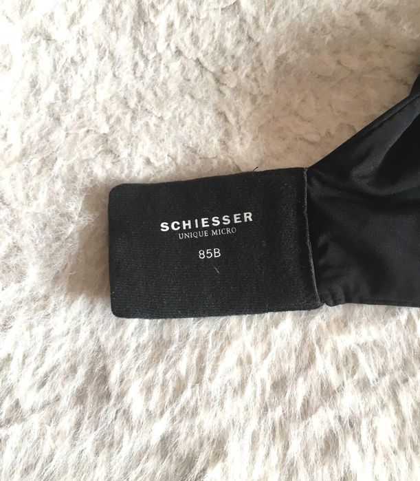 Biustonosz Schiesser Unique Micro, czarny roz.85B