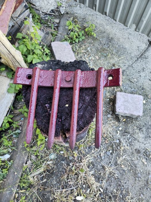 Підкопувач для буряків для кіної копачки