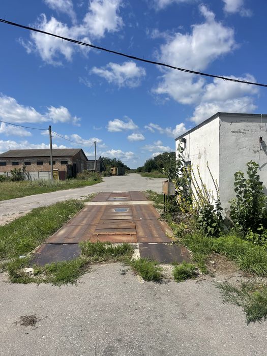 Продаж комерційної нерухомості 2,2 га