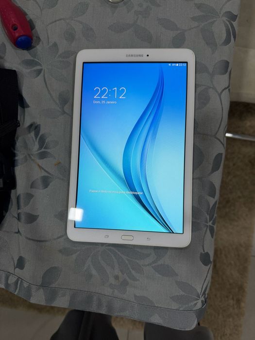 Tablet Samsung Galaxy Tab E T560 / T561 9.6" 1,5GB 8GB Branco
