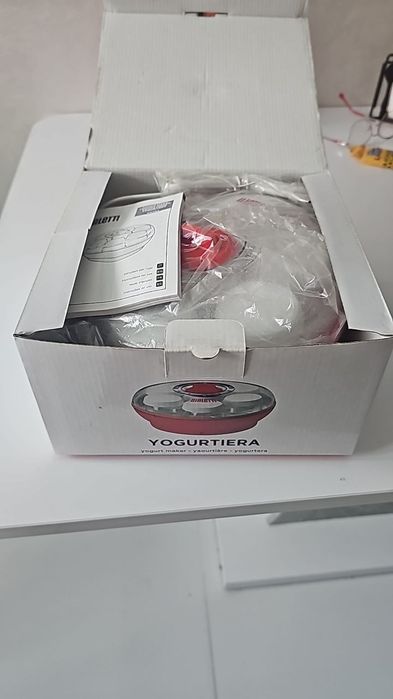Йогуртниця нова Bialetti