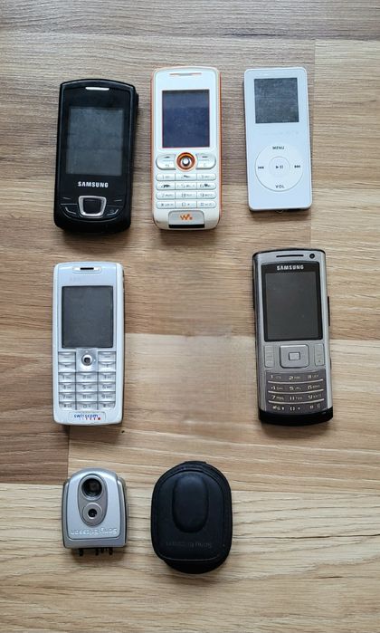 Stare telefony komórkowe