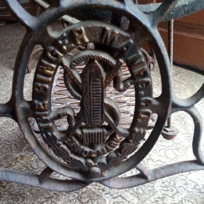 Máquina de costura antiga