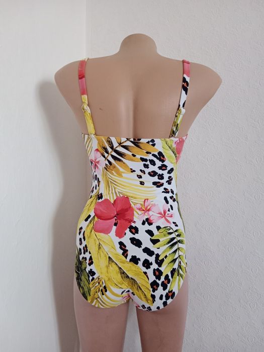 Купальник Bandeau Tummy Control