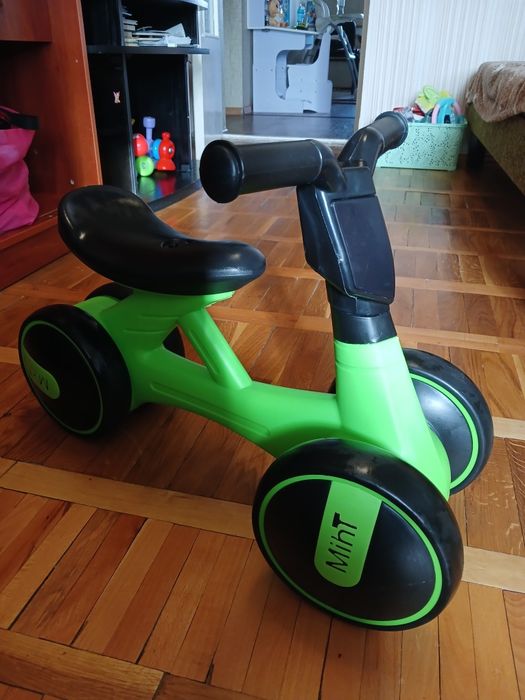 Біговел, велобіг, толокар