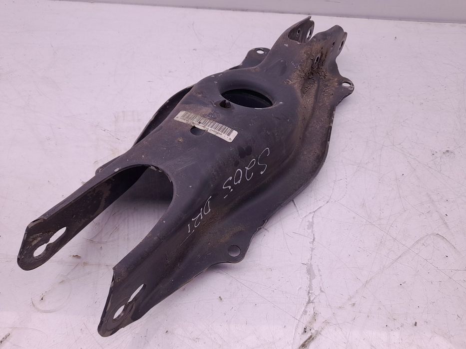 Braço de suspensão trás direito MERCEDES-BENZ Classe C Carrinha (S205)