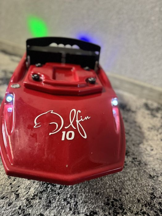 Продам кораблика Дельфін 10