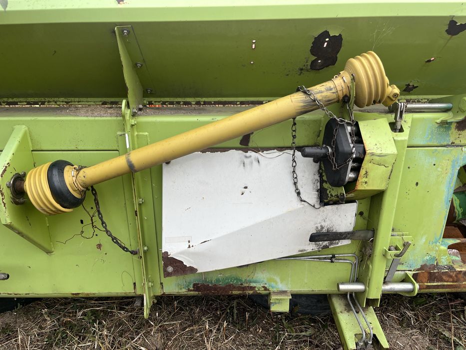 Жниварка ( жатка ) claas vario 750