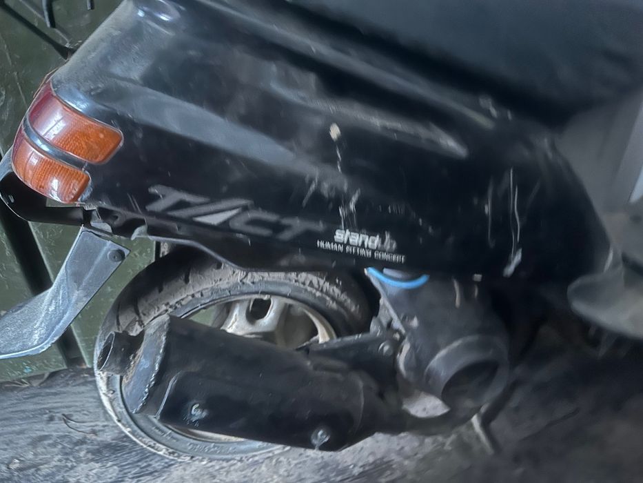 Скутер Honda Tact