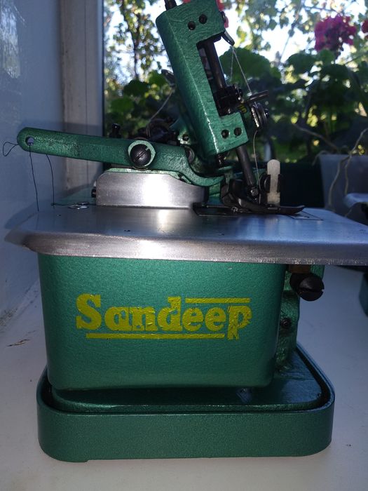 Продам надійний оверлок