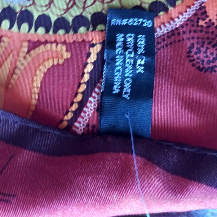 Nowa chusta 100% jedwab 87x87cm