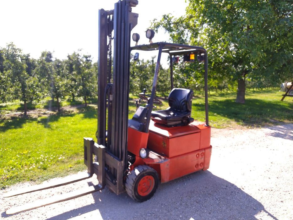 Wózek widłowy Linde E-15 Triplex