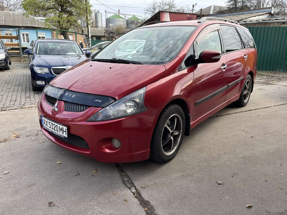 Автомобіль в гарному стані весь обслугований вкладень не потребує можливий обмін без торгу терміново.