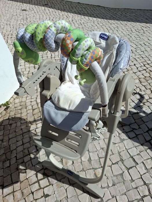 Espreguiçadeira e cadeira de refeição evolutiva