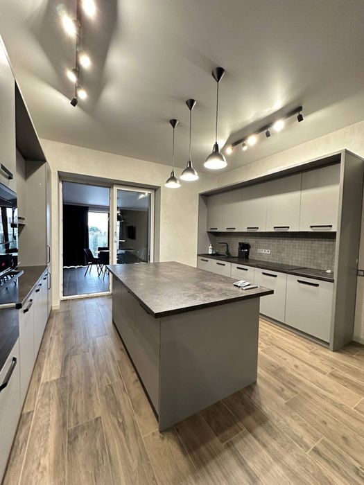 Аренда прекрасного дома с бассейном и сауной Видео!|Совиньон|! Убежище