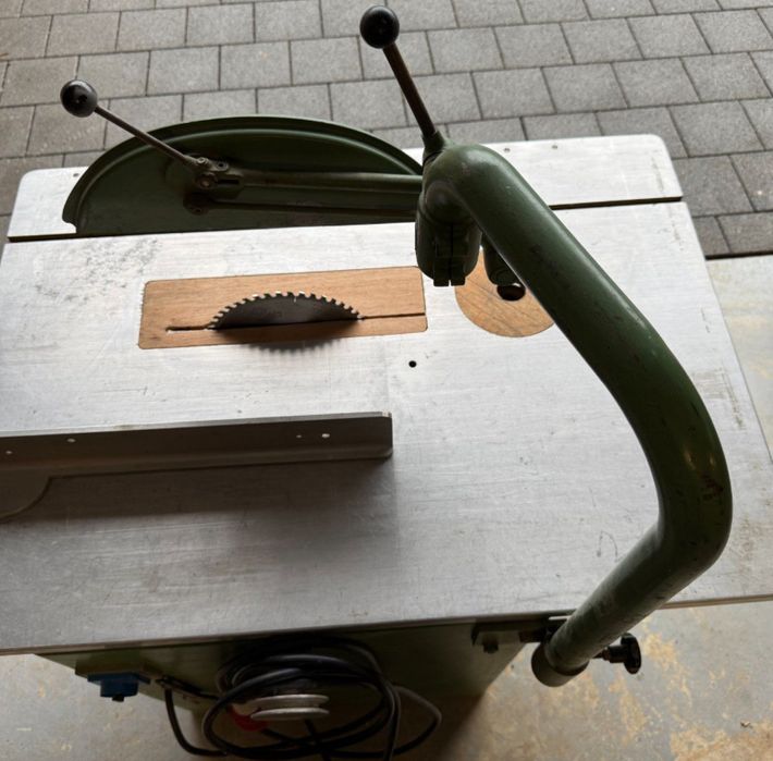 Piła stołowa z frezarką firmy WEBA