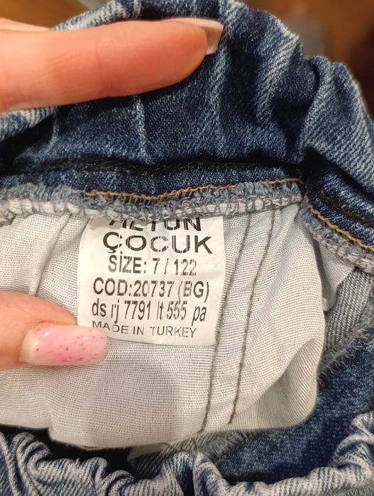 Джинси на дівчинку